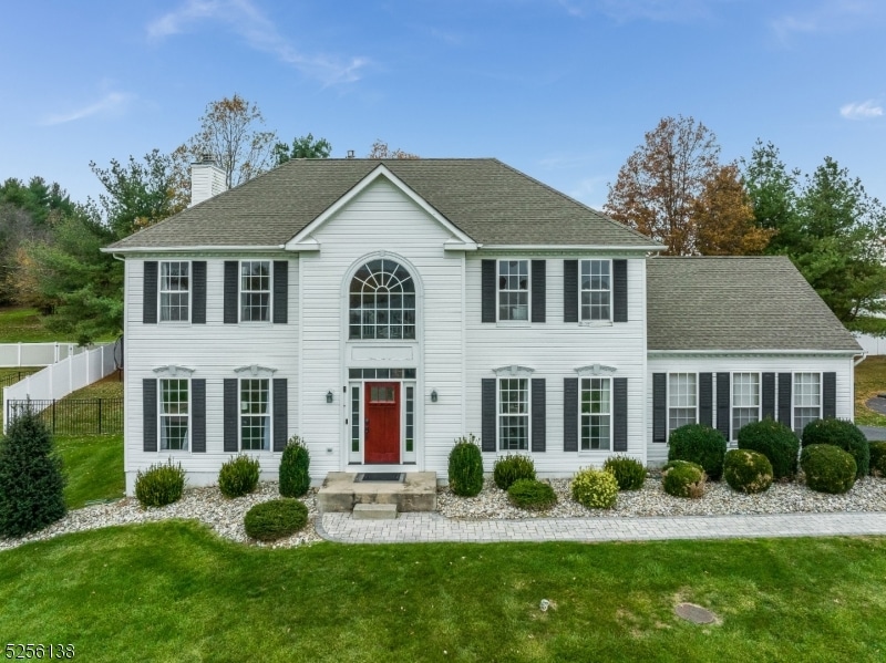 4 Ventura Ct, Flemington, NJ 08822 - photo 1