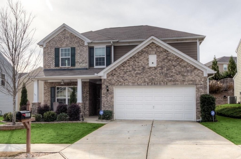 Beautiful 3 to 4 Bedroom Brick front Home with gre