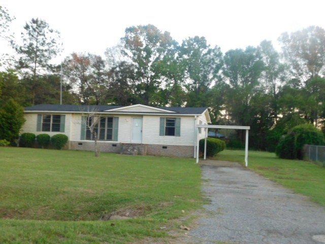 3018 War Eagle Ave, Albany, GA 31705 - photo 1