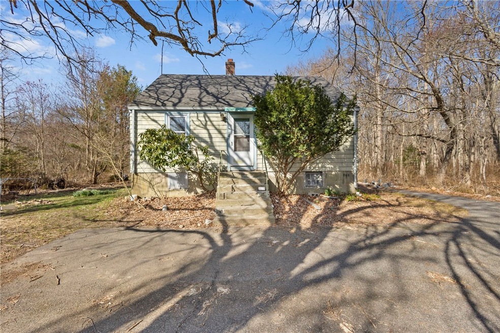 152 Sowams Rd, Barrington, RI 02806 - photo 1
