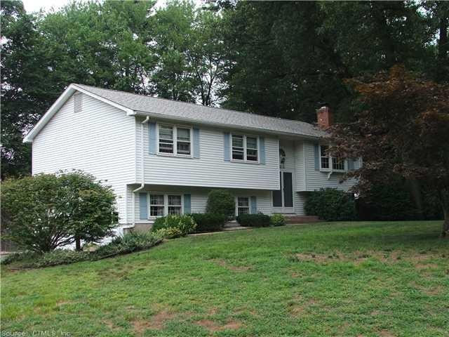 212 Woodmont Dr, East Hartford, CT 06118 - photo 1