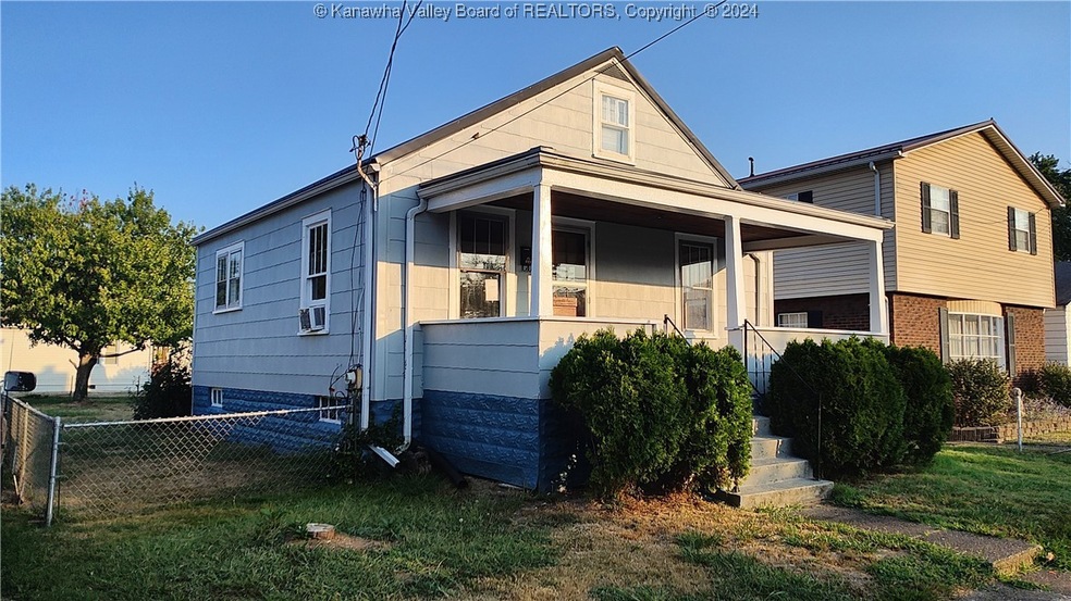 445 19th St, Dunbar, WV 25064 - photo 1