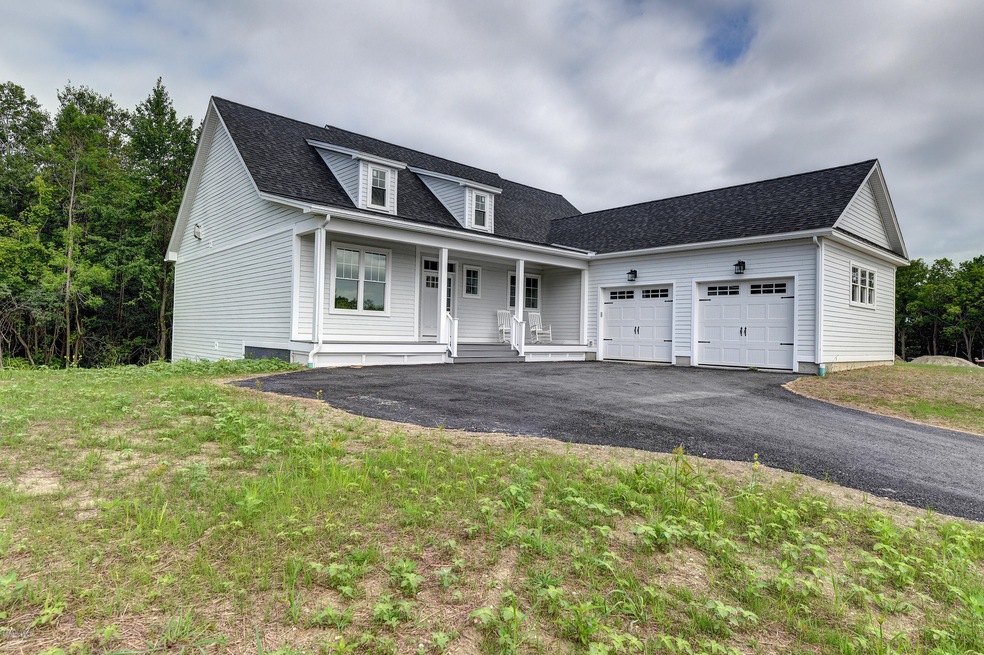 241 Walker St unit 3, Lenox, MA 01240 - photo 1