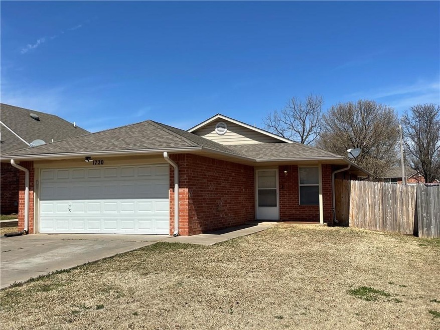 1720 W Wiley St, Shawnee, OK 74804 - photo 1