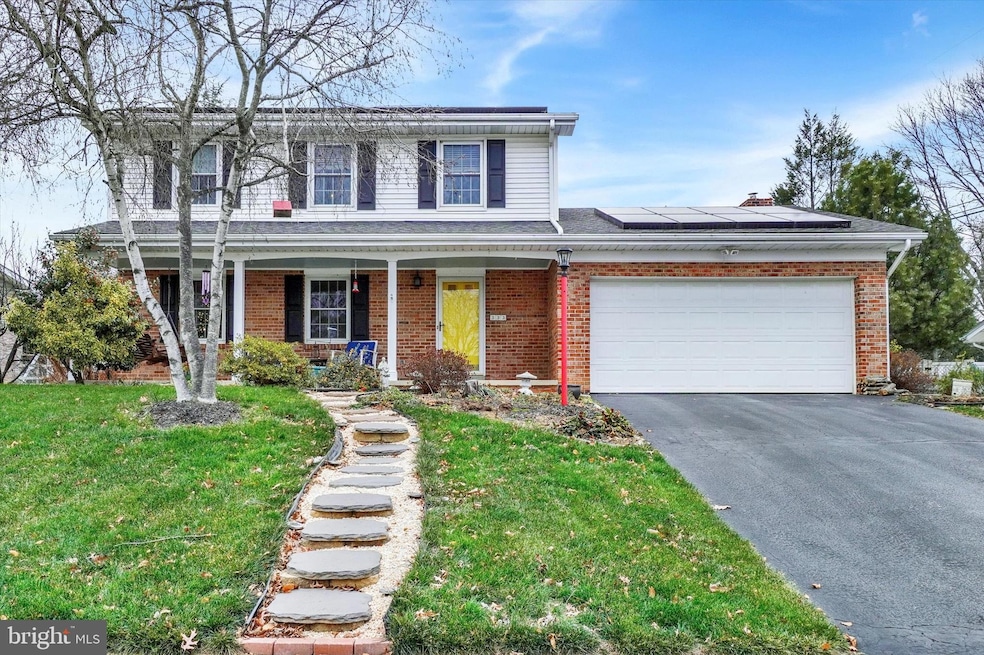 333 Ashford Dr, Lancaster, PA 17601 - photo 1