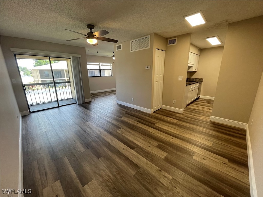 5325 Summerlin Rd unit 2513, Fort Myers, FL 33919 - photo 1