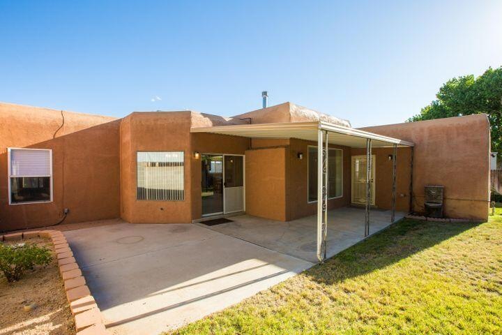 6705 Kelly Ann Rd NE, Albuquerque, NM 87109 - photo 1