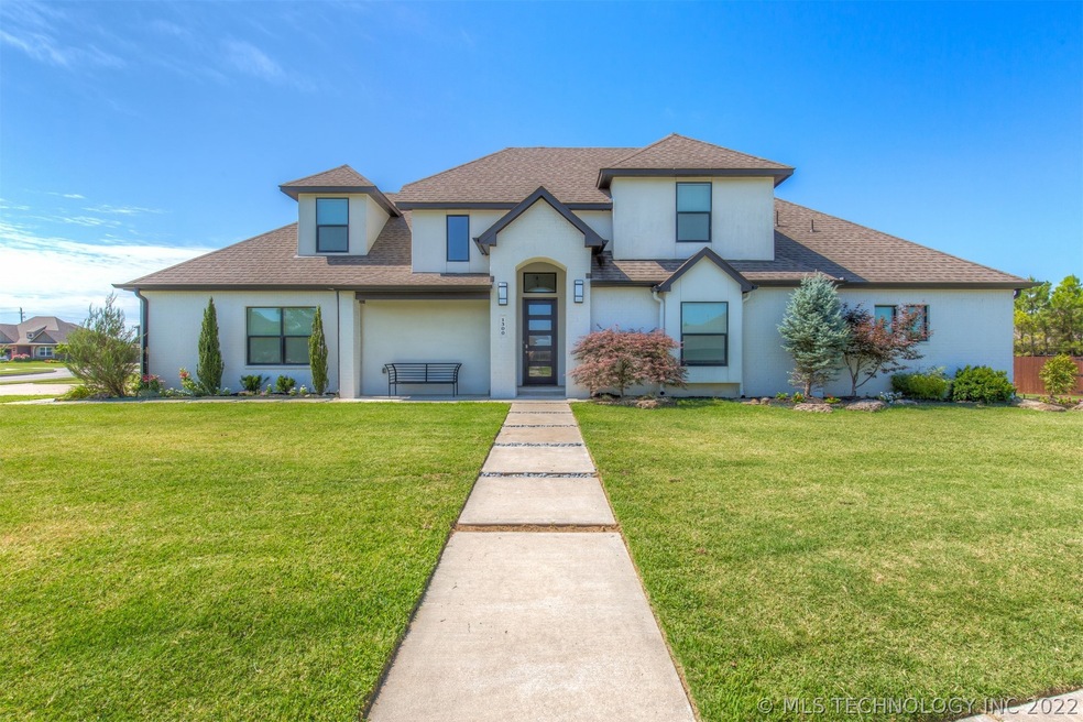 1300 S 71st St, Broken Arrow, OK 74014 - photo 1