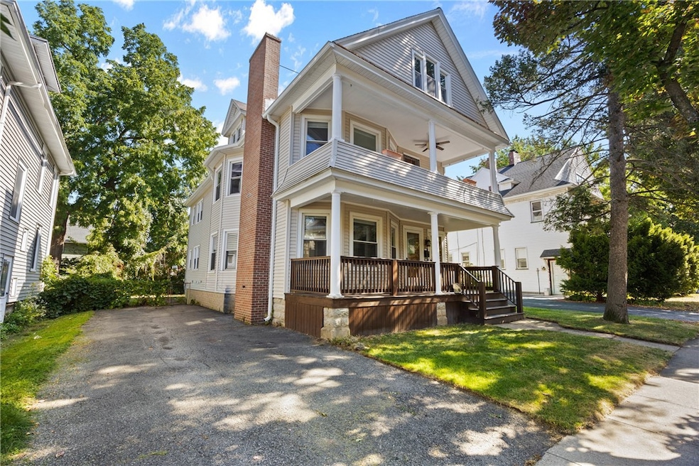 15-17 Roosevelt St, Rochester, NY 14620 - photo 1