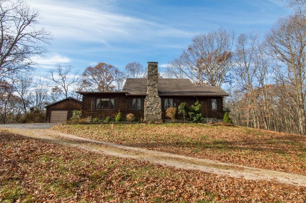 601 Gilbert Stuart Rd, Saunderstown, RI 02874 - photo 1