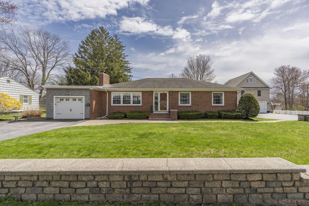 6-web-or-mls-114Frost-53