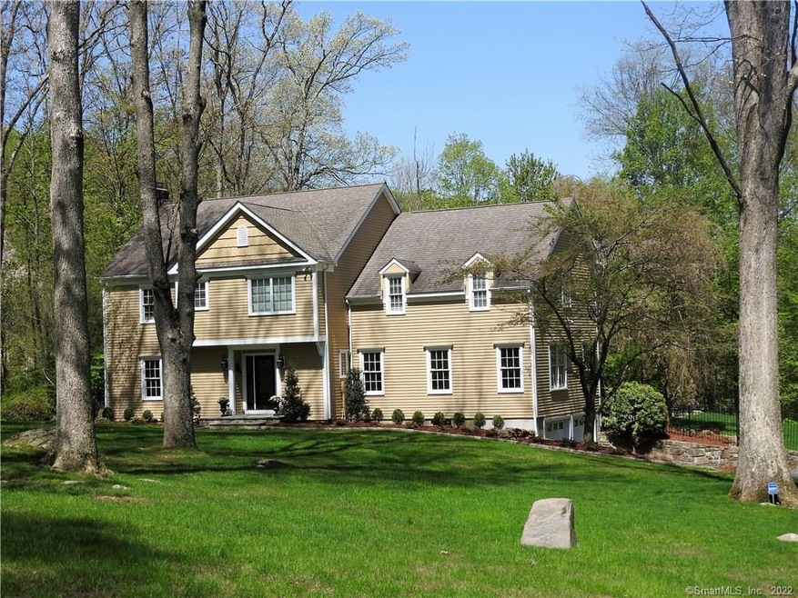 131 New Rd, Ridgefield, CT 06877 - photo 1