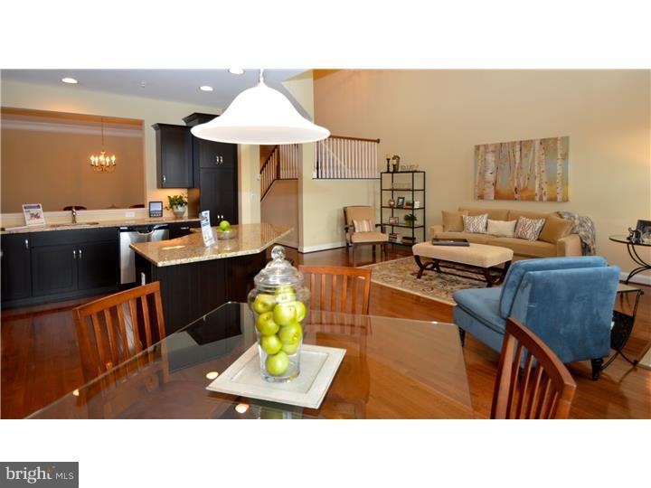 2038 Pleasant Valley Dr, Lansdale, PA 19446 - photo 1