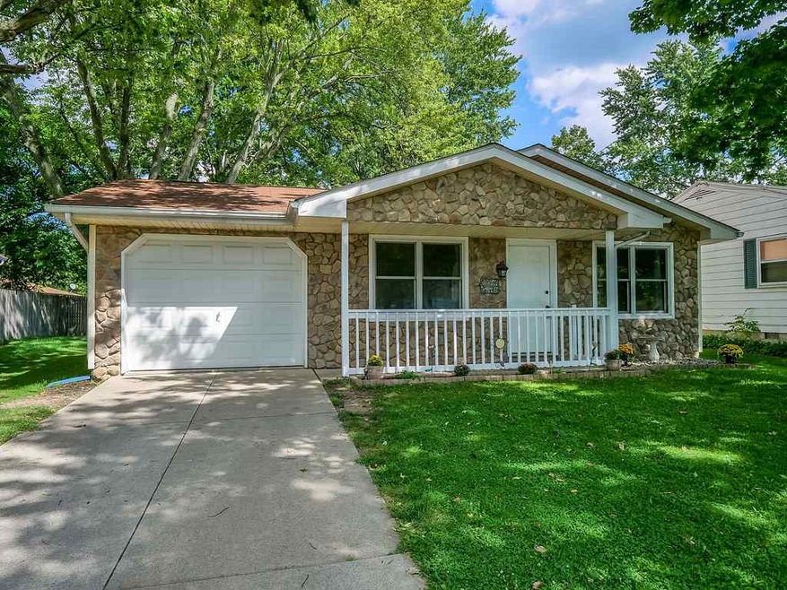 216 Eckhart Ave, Auburn, IN 46706 - photo 1