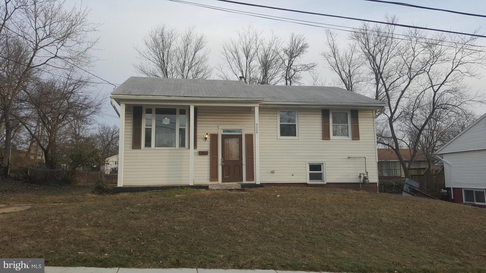 9206 Roxanne Dr, Lanham, MD 20706 - photo 1