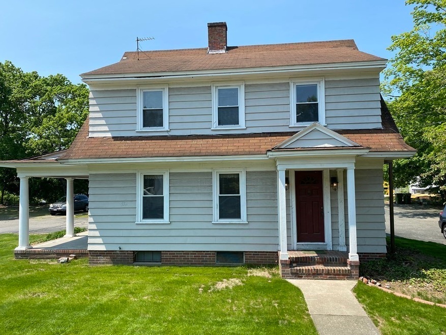 432 N Main St unit 2, Uxbridge, MA 01569 - photo 1