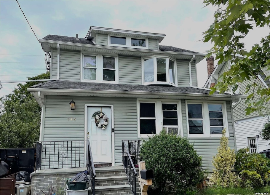 146 Lyon Place, Lynbrook, NY 11563 - photo 1