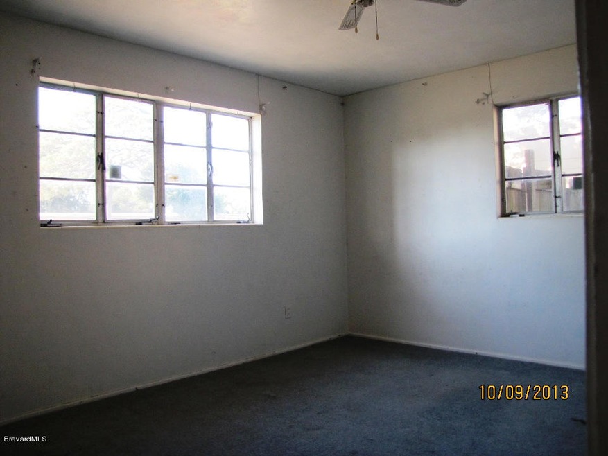 1ST BEDROOM V`1