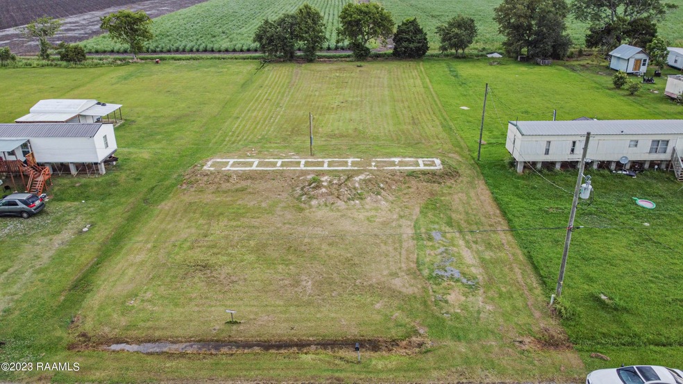 2518 Claude Leblanc Rd, New Iberia, LA 70560 - photo 1