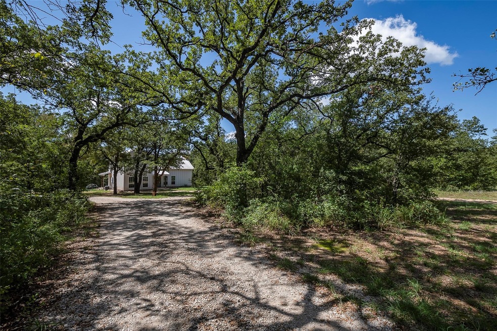1556 County Road 3519, Paradise, TX 76073 - photo 1