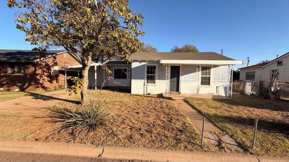 2414 Baylor St, Lubbock, TX 79415 - photo 1