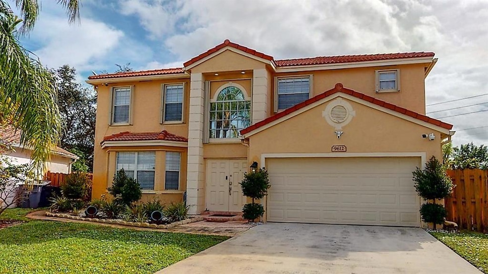 9612 Tavernier Dr, Boca Raton, FL 33496 - photo 1