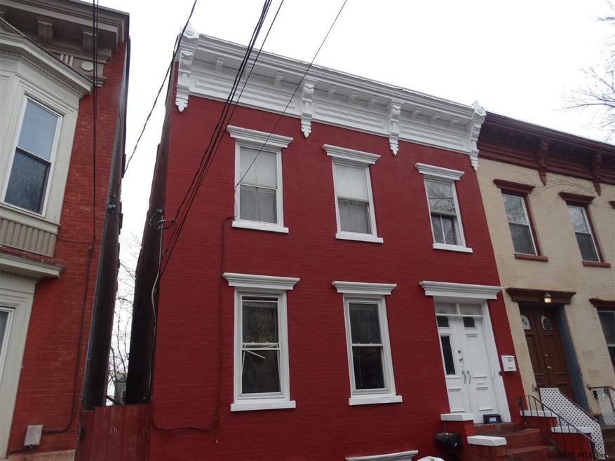 215 9th St, Troy, NY 12180 - photo 1