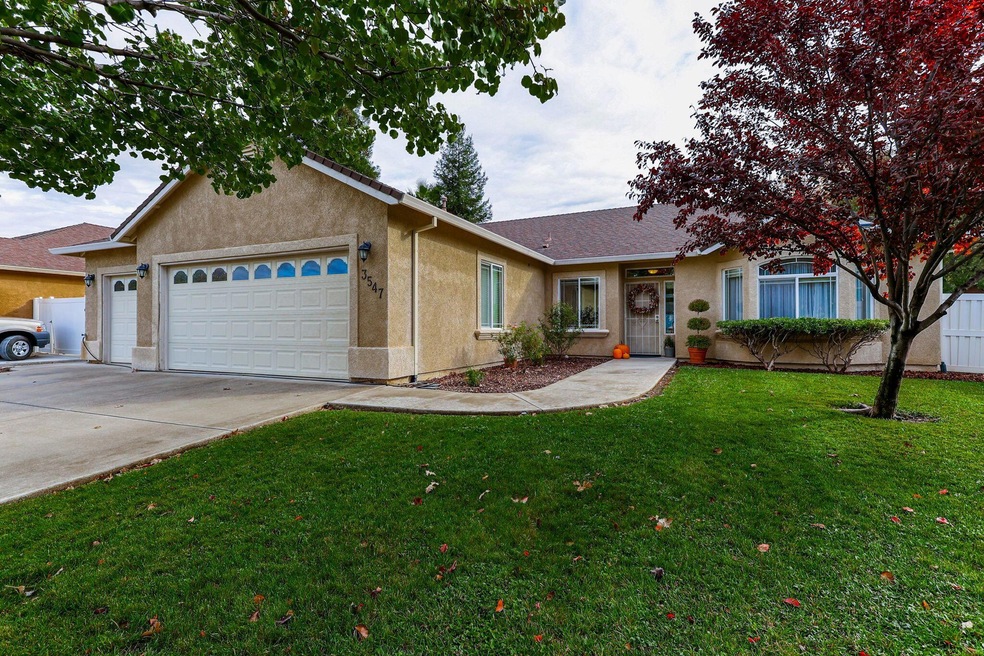 3547 Laramie St, Redding, CA 96002 - photo 1