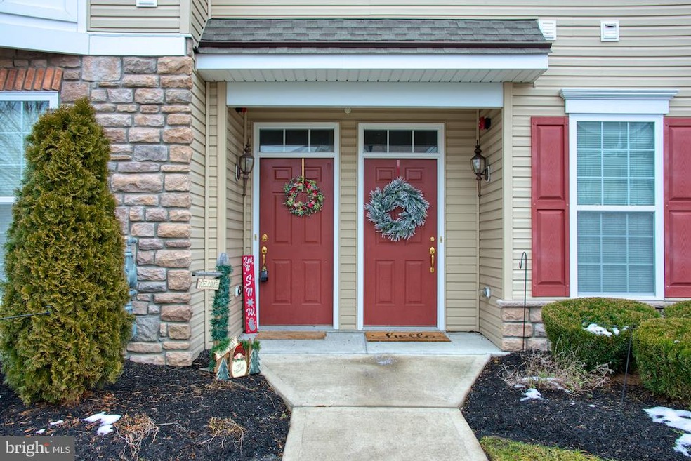 704 Van Gogh Ct unit 704, Williamstown, NJ 08094 - photo 1