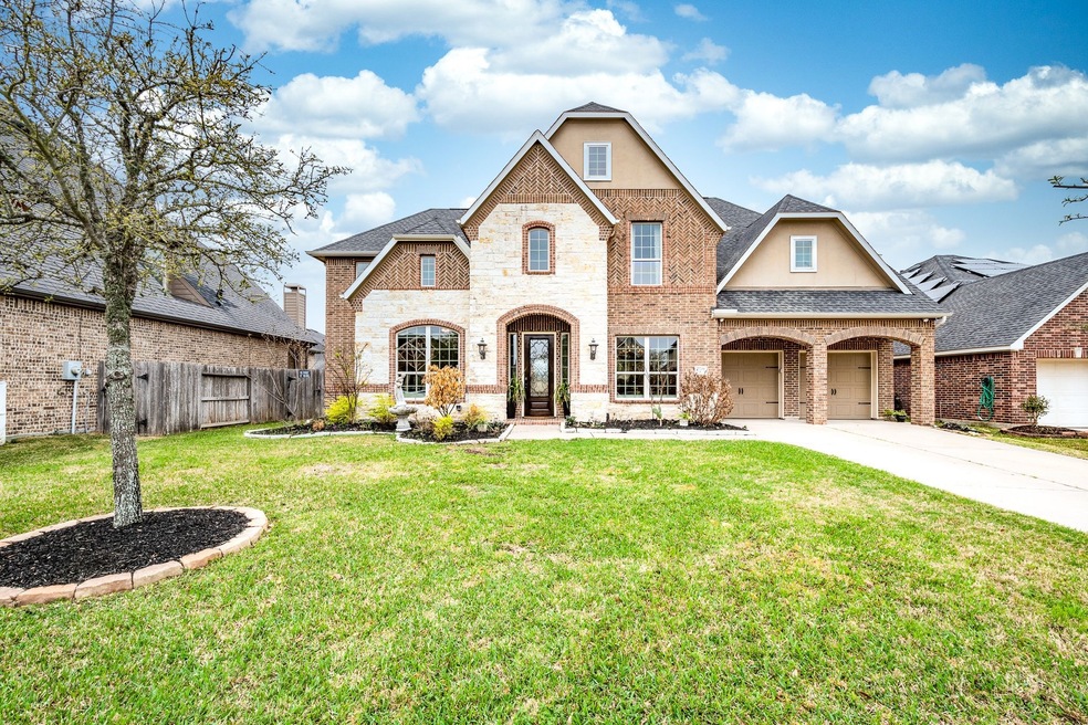 The inviting curb appeal enhances your first impression of this great home! The floorplan boasts 4 bedrooms, 3 1/2 baths, media room (or 5th bedroom) and game room.