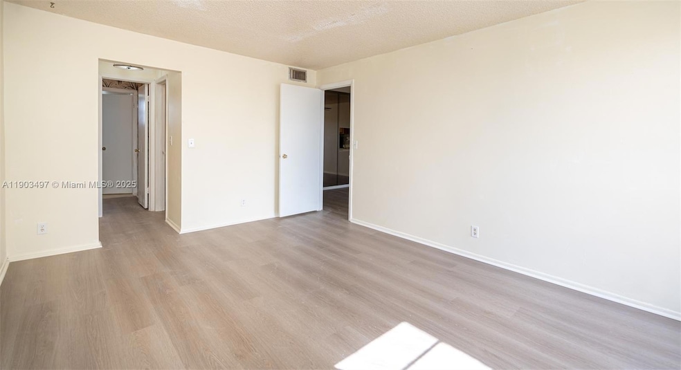 For Rent $1,300/month