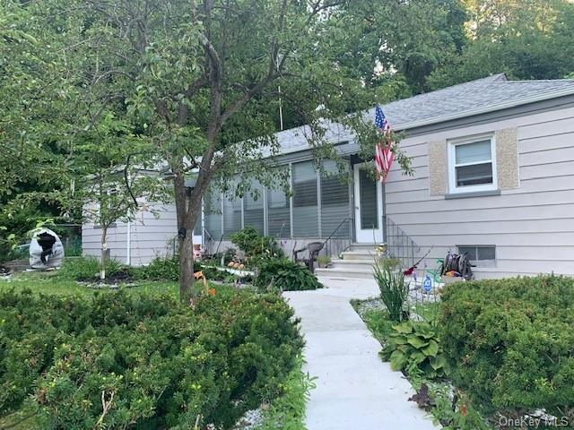 325 Jersey Ave, Greenwood Lake, NY 10925 - photo 1