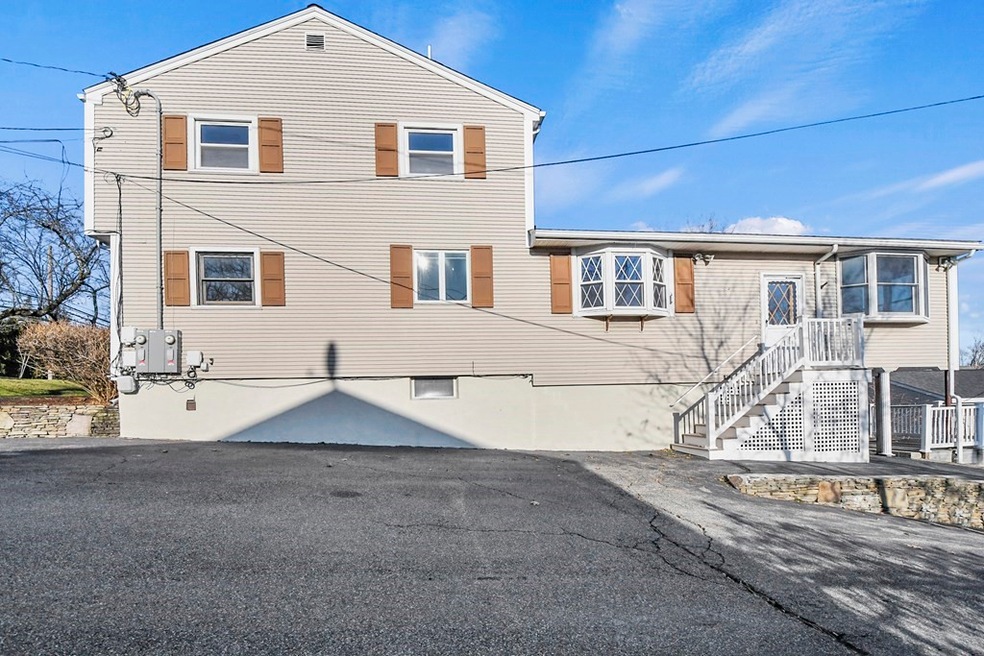 72 Cambridge Rd unit 2, Woburn, MA 01801 - photo 1