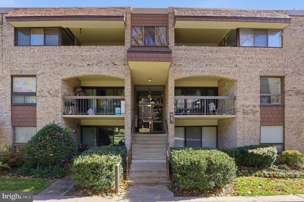 Pending $270,000 • Co-Listing Agent