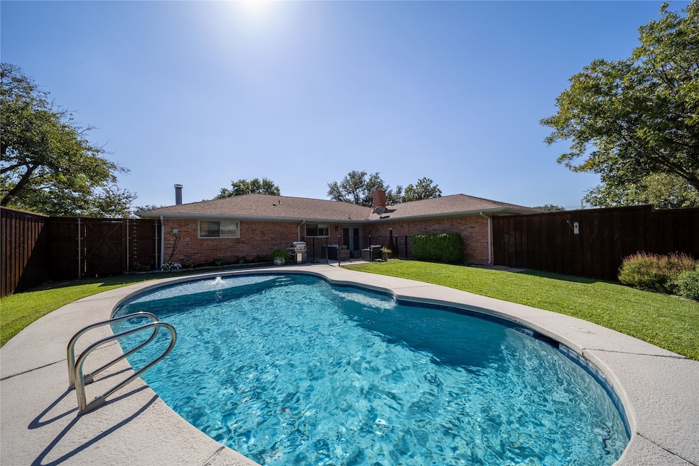 For Sale $549,000 • Co-Listing Agent