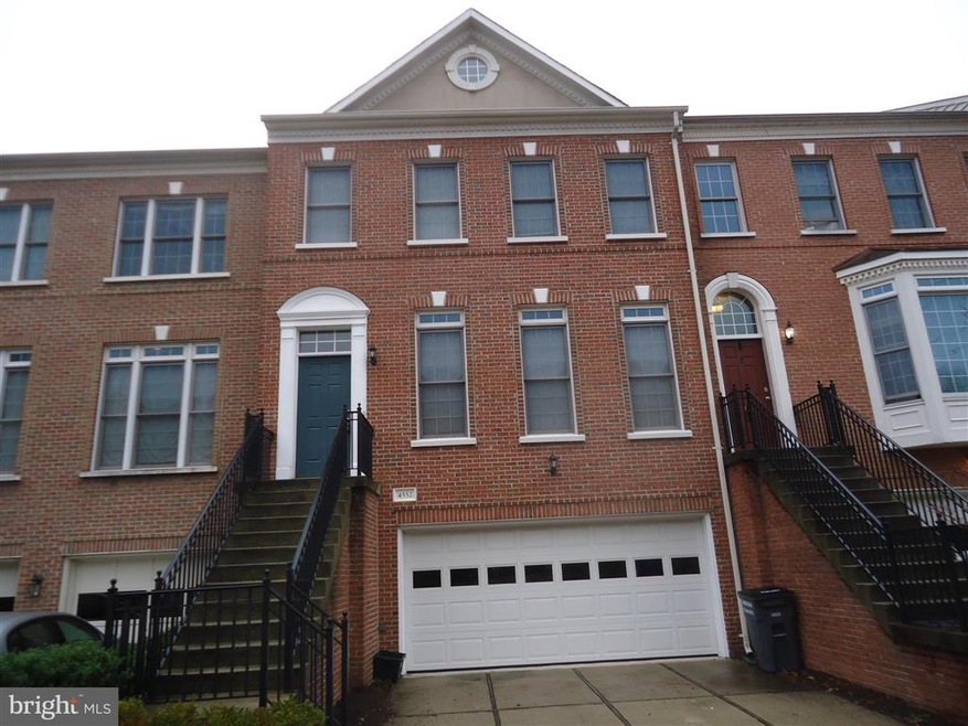 4552 Fair Valley Dr, Fairfax, VA 22033 - photo 1