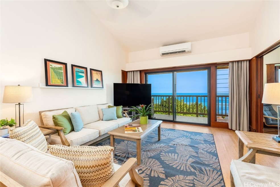 Amazing views and spacious living areas with soari