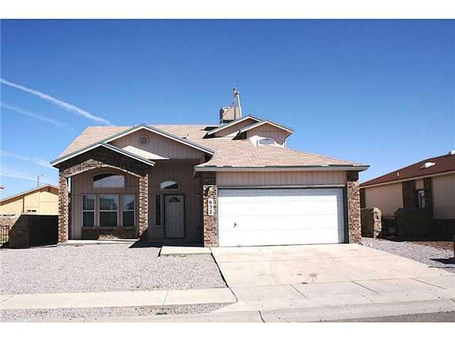 632 Maravillas St, El Paso, TX 79928 - photo 1