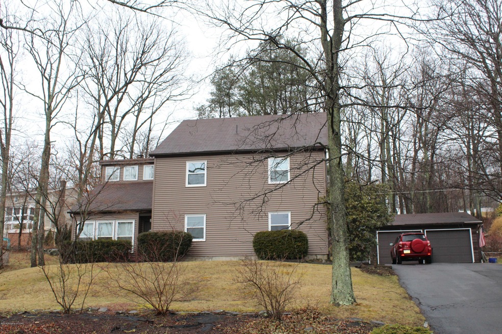6 Colony Dr, Mountain Top, PA 18707 - photo 1