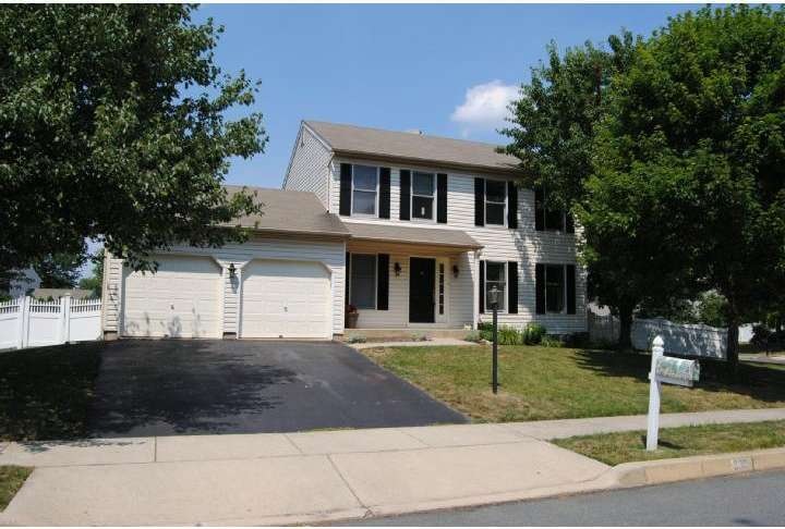 500 Donegal Ct, Royersford, PA 19468 - photo 1