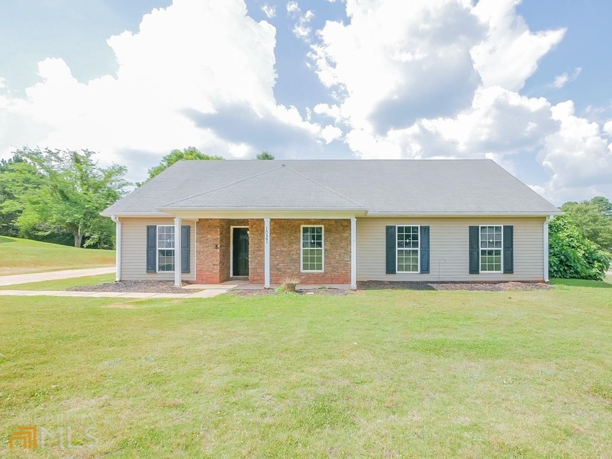 1027 Longview Trail, Griffin, GA 30223 - photo 1