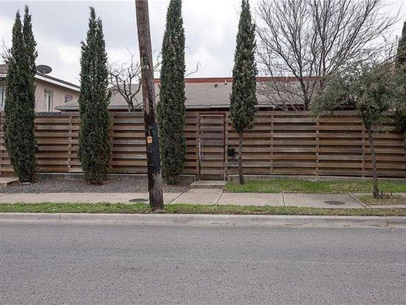 1727 N Fitzhugh Ave, Dallas, TX 75204 - photo 1