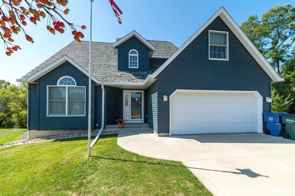 4404 Ridge Dr, Davenport, IA 52806 - photo 1