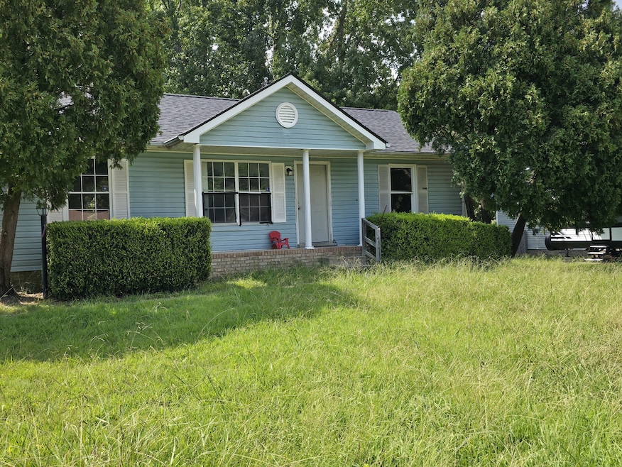 416 Donna Dr, Clarksville, TN 37042 - photo 1