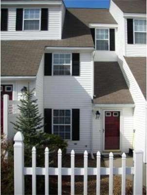 81 Berrington Rd, Leominster, MA 01453 - photo 1