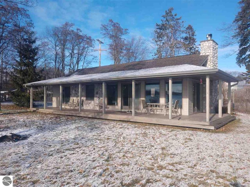 126 N Huron Rd, Au Gres, MI 48703 - photo 1