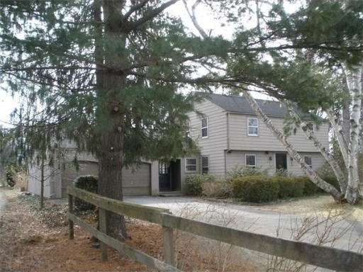 241 Pomeroy Ln, Amherst, MA 01002 - photo 1