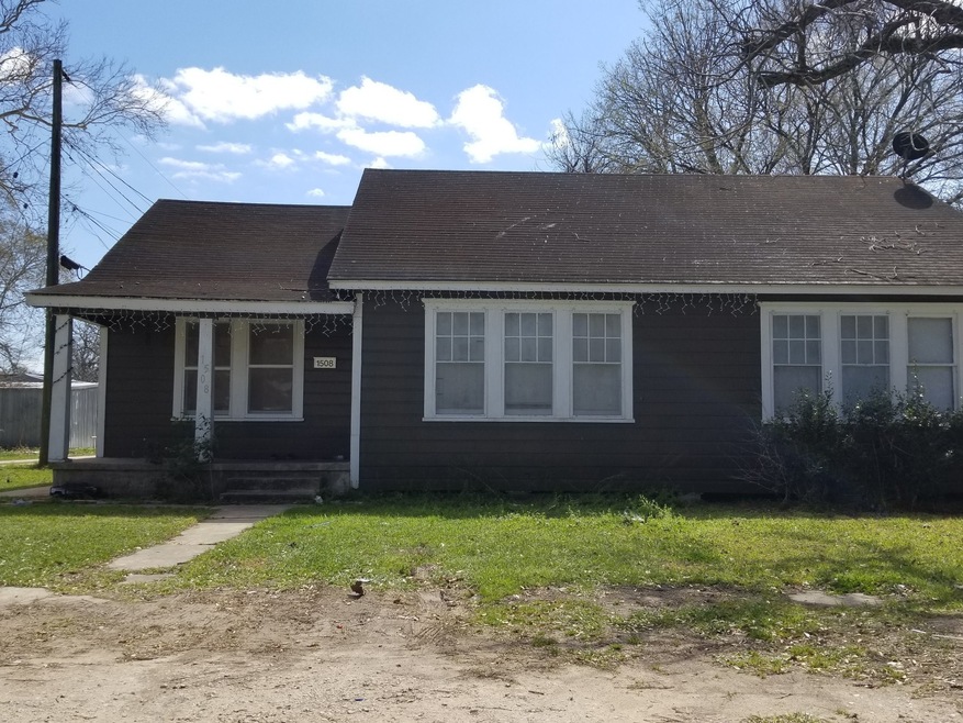 1508 5th St, Bay City, TX 77414 - photo 1