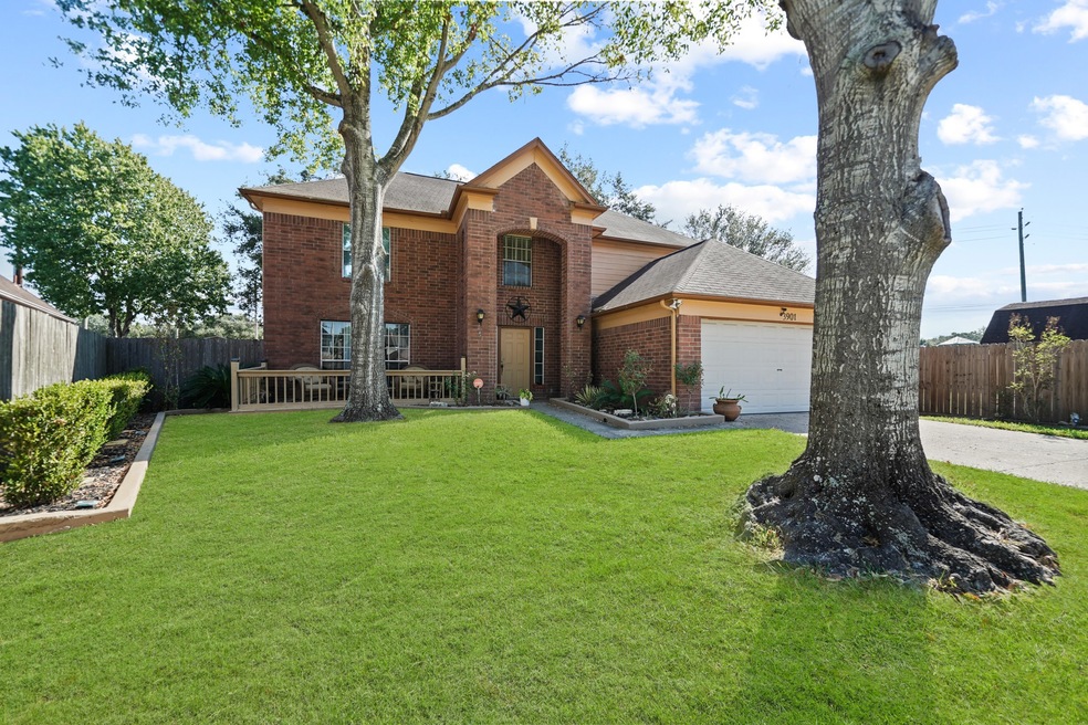 3901 Spring Circle Dr E, Pearland, TX 77584 - photo 1
