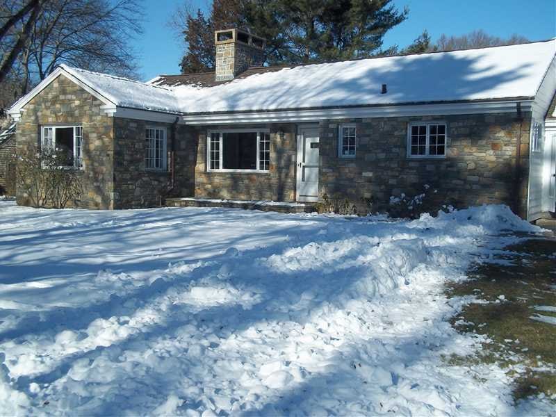 37 Salisbury Rd, Barrington, RI 02806 - photo 1